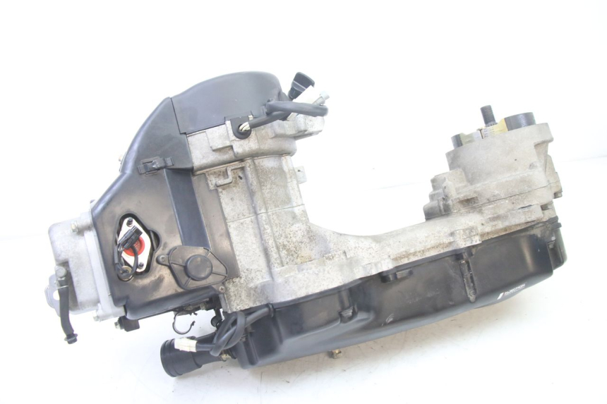 photo de MOTORE PEUGEOT KISBEE 4T 50 (2018 - 2022) - Ricambio usato controllato