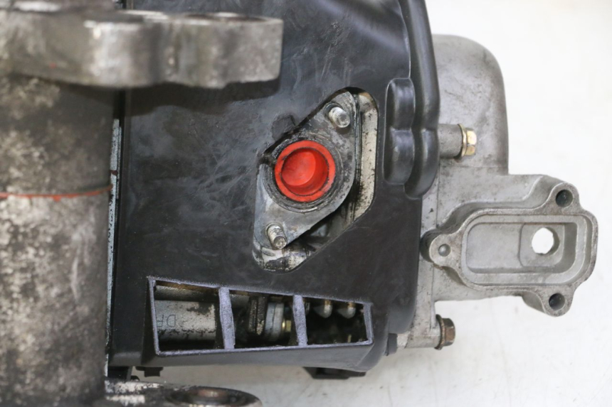 photo de MOTORE PEUGEOT KISBEE 4T 50 (2018 - 2022) - Marcature e riferimenti originali