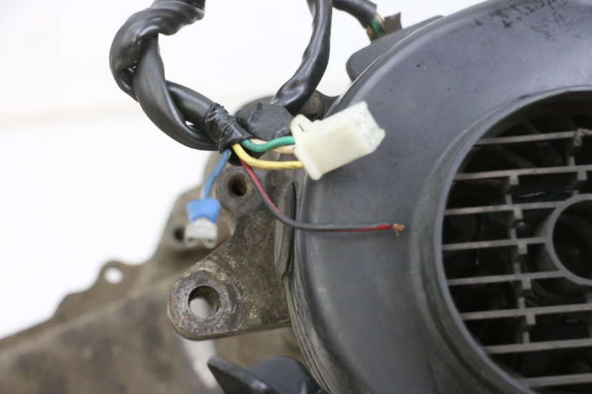 photo de MOTORE PEUGEOT KISBEE 4T 50 (2010 - 2017) - Altra angolazione