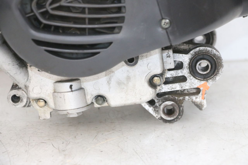 photo de MOTORE PEUGEOT KISBEE 4T 50 (2018 - 2022) - Zoom sullo stato d'uso