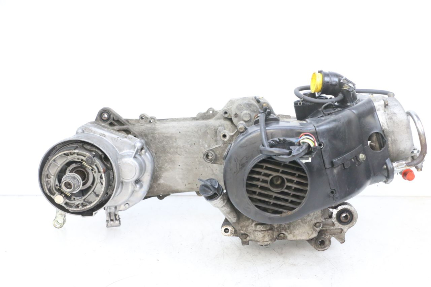 photo de MOTORE PEUGEOT KISBEE 4T 50 (2010 - 2017) - Ispezione visiva dettagliata