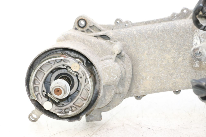 photo de MOTORE PEUGEOT KISBEE 4T 50 (2010 - 2017) - Zoom sui componenti