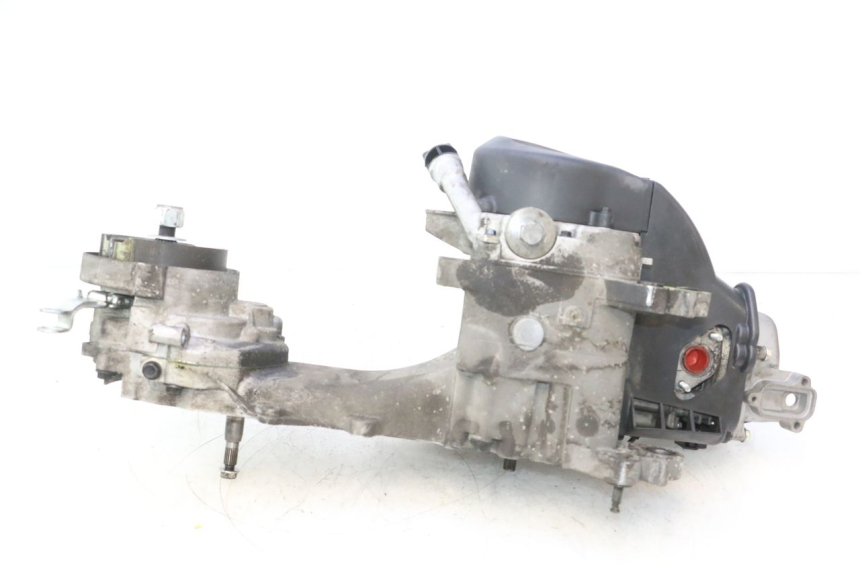 photo de MOTORE PEUGEOT KISBEE 4T 50 (2023 - 2026) - Ricambio usato controllato
