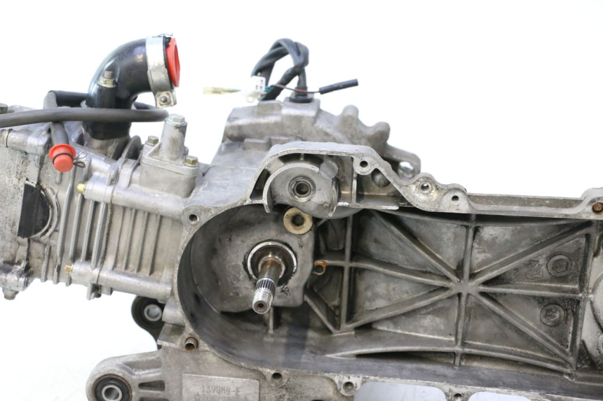 photo de MOTORE PEUGEOT KISBEE 4T 50 (2010 - 2017) - Ricambio usato controllato
