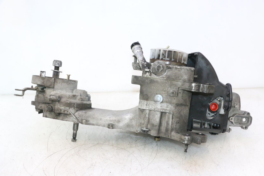 photo de MOTORE PEUGEOT KISBEE 4T 50 (2018 - 2022) - Stato della superficie e materiale