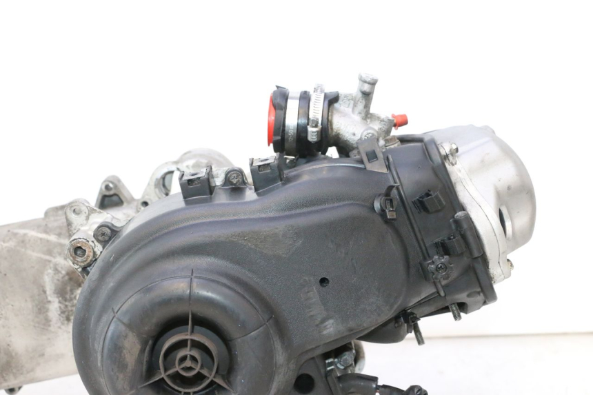 photo de MOTORE PIAGGIO LIBERTY IGET 4T 50 (2021 - 2025) - Stato della superficie e materiale