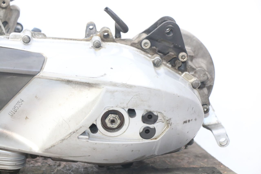 photo de MOTORE PIAGGIO LIBERTY IGET S 125 (2016 - 2020) - Zoom sui componenti