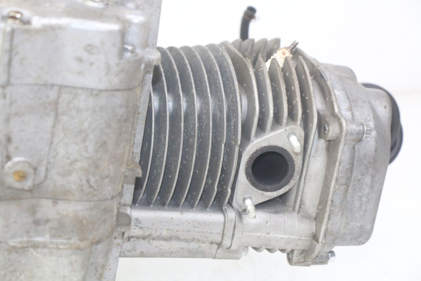 photo de MOTORE ZHONGYU MOVIDAS ZY125T-2 125 (2004 - 2014) - Altra angolazione