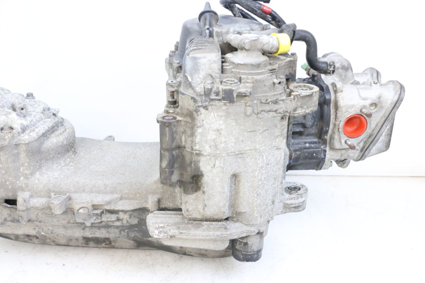 photo de MOTORE PIAGGIO MP3 HPE 350 (2018 - 2020) - Dettagli dei punti di fissaggio