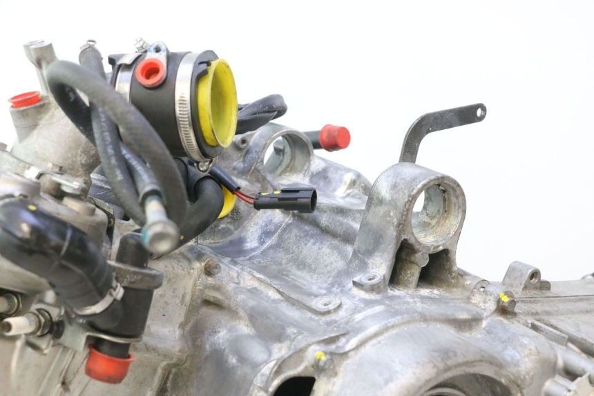 photo de MOTORE PIAGGIO MP3 HPE 530 (2022 - 2026) - Angolazione alternativa