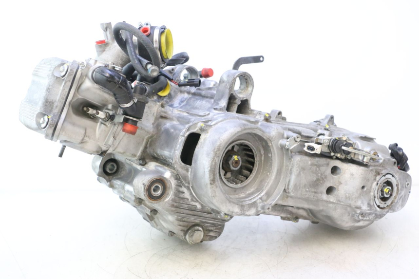 photo de MOTORE PIAGGIO MP3 HPE 530 (2022 - 2026) - Panoramica del profilo