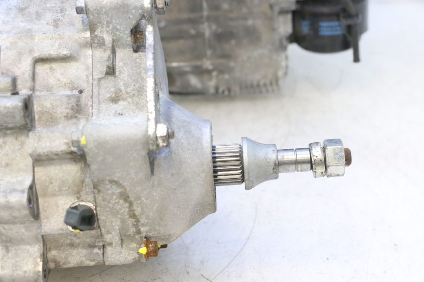 photo de MOTORE PIAGGIO MP3 HPE 530 (2022 - 2026) - Altra angolazione