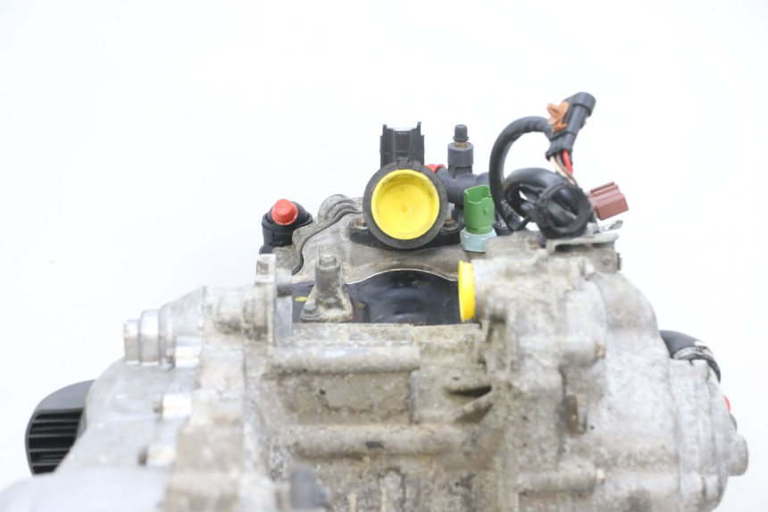 photo de MOTORE PIAGGIO MP3 RL 250 (2006 - 2010) - Stato della superficie e materiale