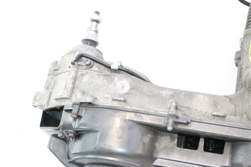 photo de MOTORE PIAGGIO MP3 500 (2011 - 2015) - Stato della superficie e materiale