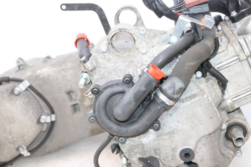photo de MOTORE PIAGGIO MP3 500 (2011 - 2015) - Marcature e riferimenti originali