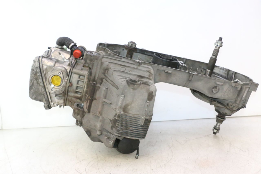 photo de MOTORE PIAGGIO MP3 500 (2016 - 2018) - Panoramica del profilo