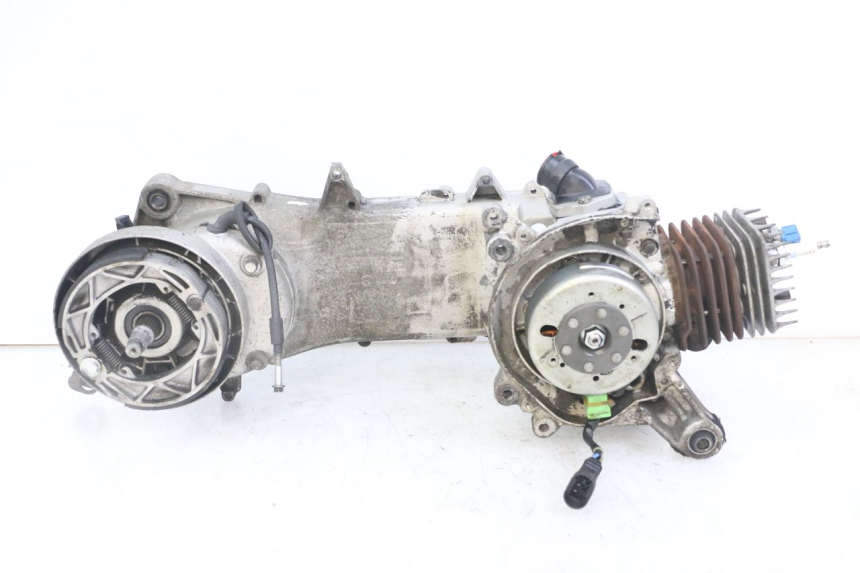 photo de MOTORE PIAGGIO NEW TYPHOON 50 (2018 - 2021) - Panoramica del profilo