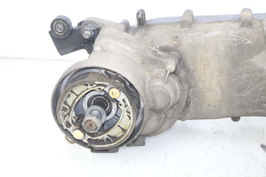 photo de MOTORE SYM ORBIT III 3 4T 50 (2021 - 2025) - Dettagli dei punti di fissaggio