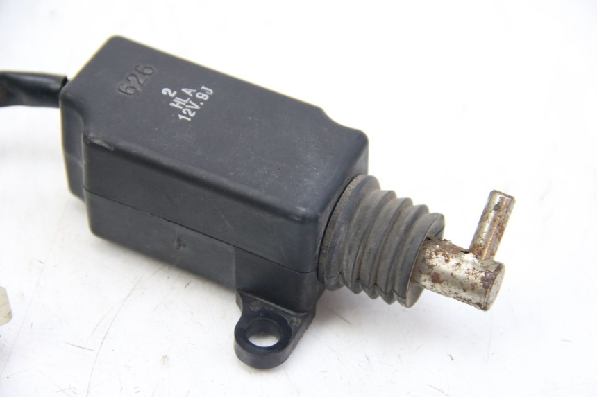 photo de MOTORE APERTURA BAULE SYM FIDDLE 2 125 (2010 - 2013) - Dettaglio del componente