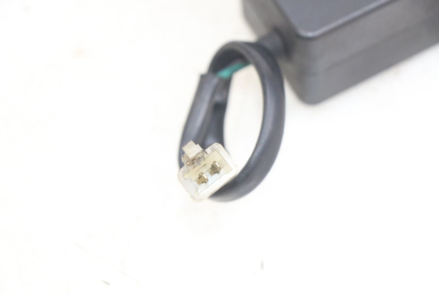 photo de MOTORE APERTURA BAULE SYM GTS EFI 125 (2012 - 2016) - Dettaglio del componente