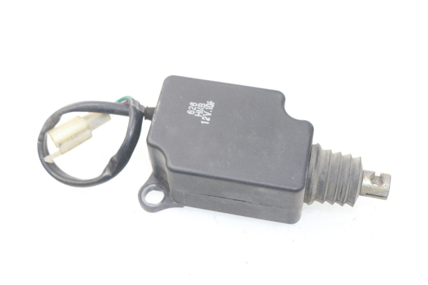 photo de MOTORE APERTURA BAULE SYM GTS EVO 125 (2009 - 2013) - Altra angolazione