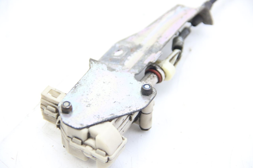 photo de MOTORE APERTURA BAULE PIAGGIO LIBERTY IGET 4T 50 (2015 - 2020) - Altra angolazione