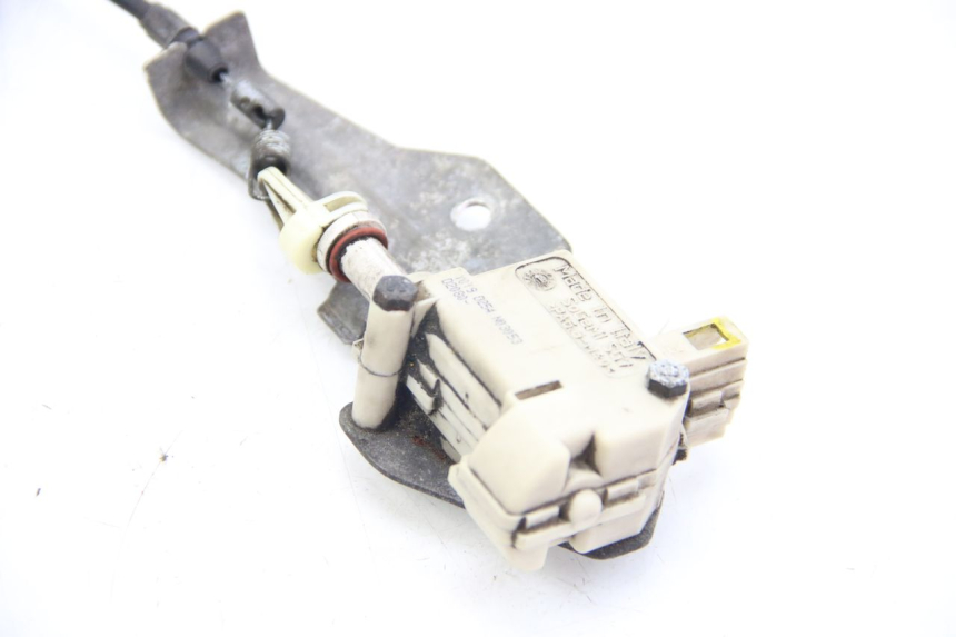 photo de MOTORE APERTURA BAULE PIAGGIO LIBERTY IGET 4T 50 (2015 - 2020) - Primo piano tecnico