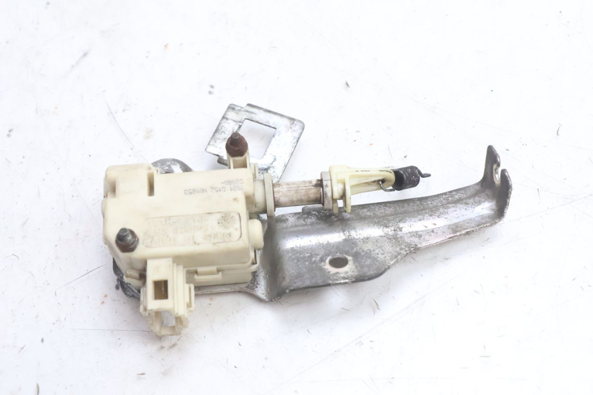 photo de SERRATURA SELLA MOTORE PIAGGIO LIBERTY IGET 4T 50 (2021 - 2025) - Altra angolazione
