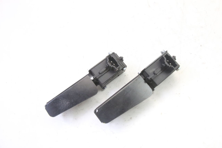 photo de SERRATURA SELLA MOTORE PIAGGIO MP3 HPE 310 (2024 - 2025) - Primo piano tecnico