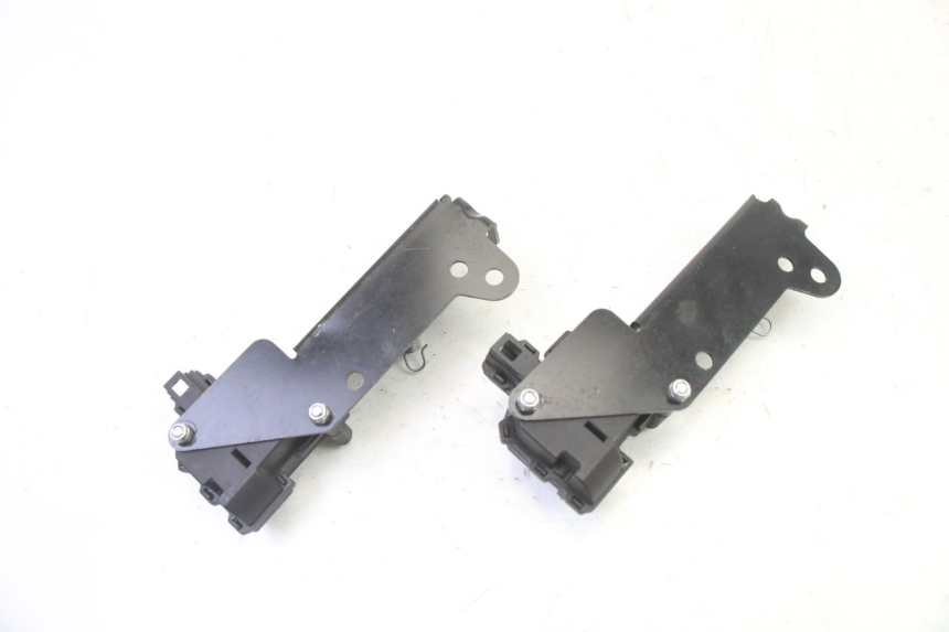 photo de SERRATURA SELLA MOTORE PIAGGIO MP3 HPE 310 (2024 - 2025) - Vista d'insieme del prodotto