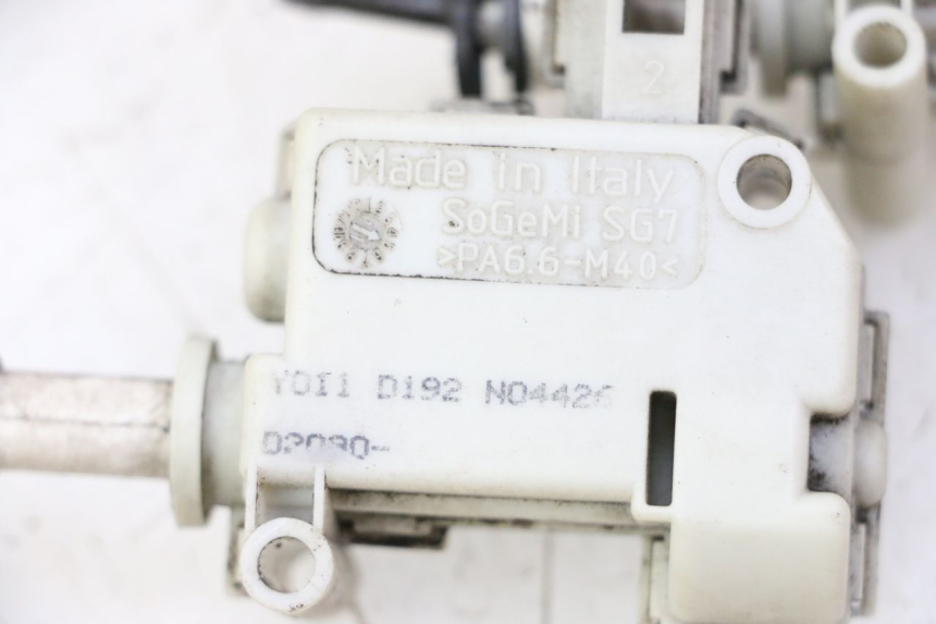 photo de SERRATURA SELLA MOTORE PIAGGIO MP3 500 (2011 - 2015) - Dettaglio del componente