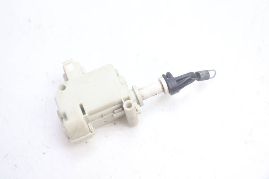 photo de SERRATURA SELLA MOTORE PIAGGIO MP3 500 (2016 - 2018) - Dettaglio del componente