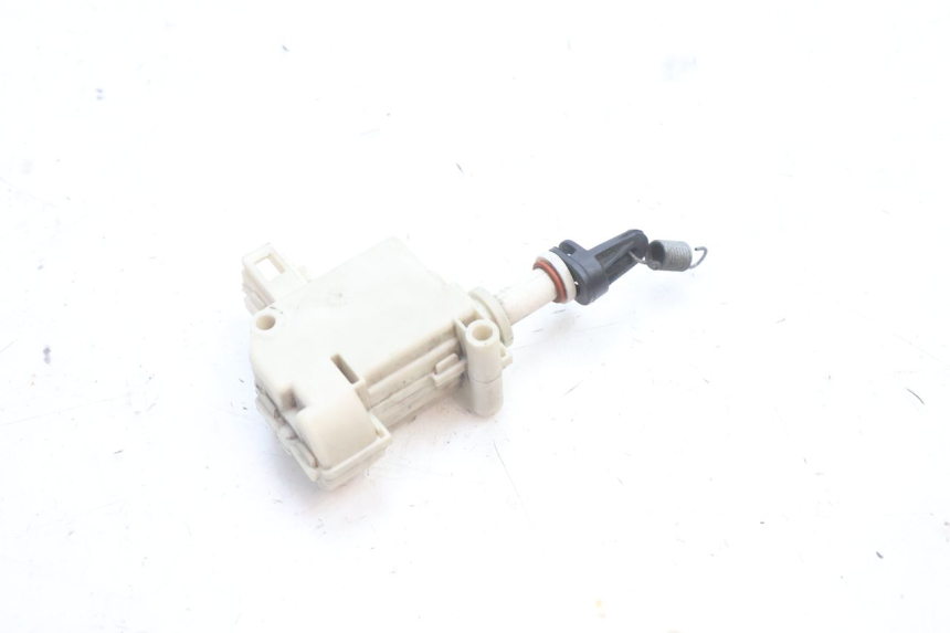 photo de SERRATURA SELLA MOTORE PIAGGIO MP3 500 (2016 - 2018) - Primo piano tecnico