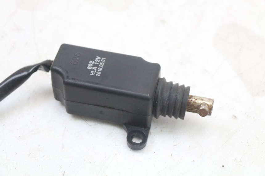 photo de SERRATURA SELLA MOTORE PEUGEOT BELVILLE 125 (2017 - 2021) - Zoom sullo stato d'uso