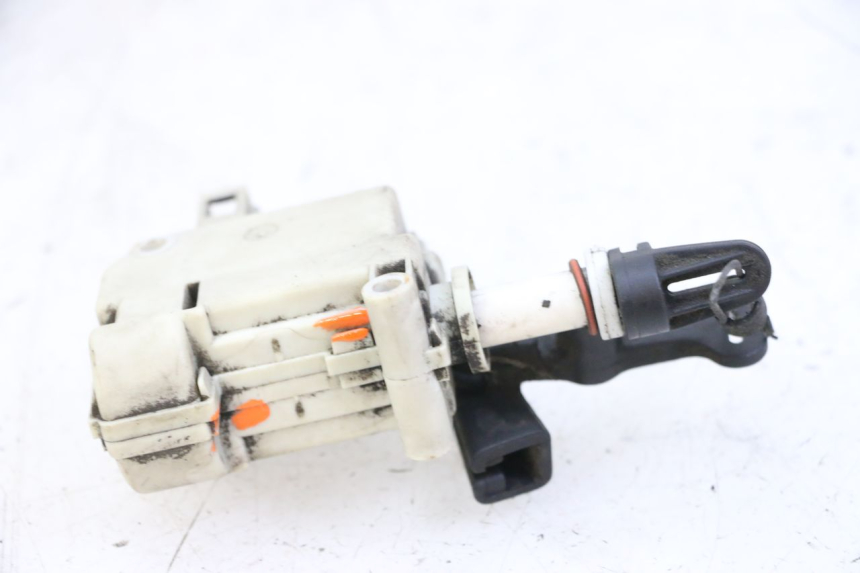 photo de SERRATURA SELLA MOTORE PIAGGIO VESPA GRANTURISMO 200 (2004 - 2005) - Zoom sullo stato d'uso