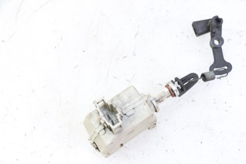 photo de SERRATURA SELLA MOTORE PIAGGIO VESPA GRANTURISMO 200 (2004 - 2005) - Altra angolazione