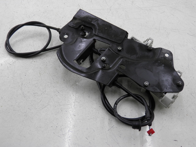 photo de MOTORE APERTURA BAULE PIAGGIO XEVO - X EVO 125 (2010 - 2015) - Vista d'insieme del prodotto