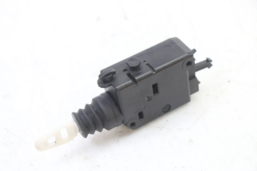 photo de SERRATURA SELLA MOTORE PEUGEOT SATELIS 125 (2013 - 2018) - Zoom sullo stato d'uso