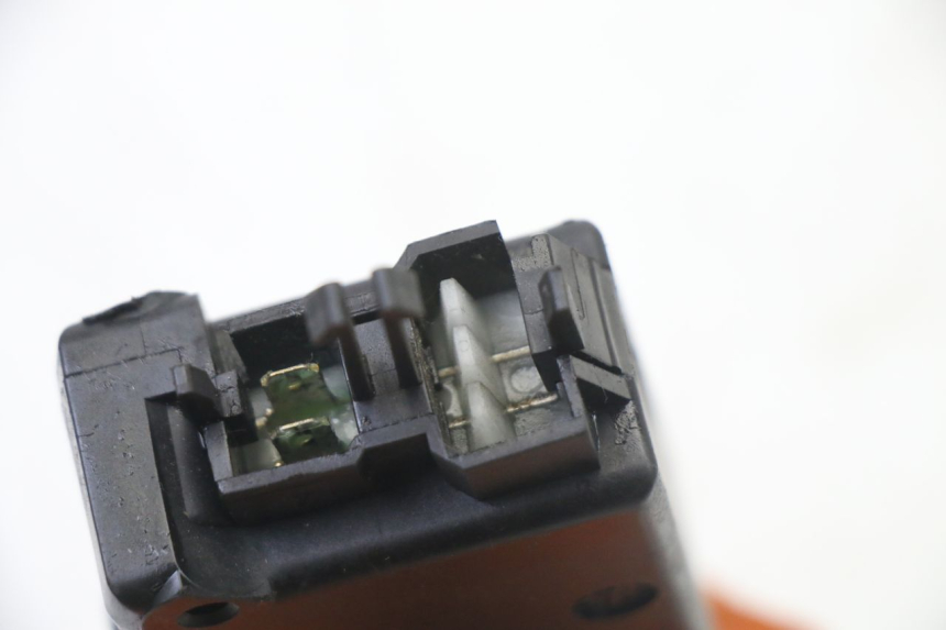 photo de SERRATURA SELLA MOTORE PEUGEOT SATELIS 125 (2013 - 2018) - Primo piano tecnico