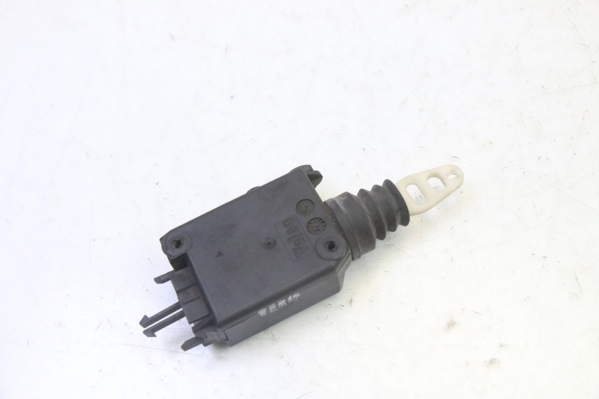 photo de SERRATURA SELLA MOTORE PEUGEOT SATELIS 125 (2013 - 2018) - Zoom sullo stato d'uso