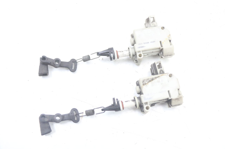 photo de MOTORE APERTURA BAULE PIAGGIO XEVO - X EVO 125 (2007 - 2017) - Vista principale