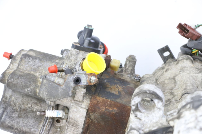 photo de MOTORE PEUGEOT SATELIS COMPRESSOR K15 125 (2006 - 2009) - Dettagli dei punti di fissaggio