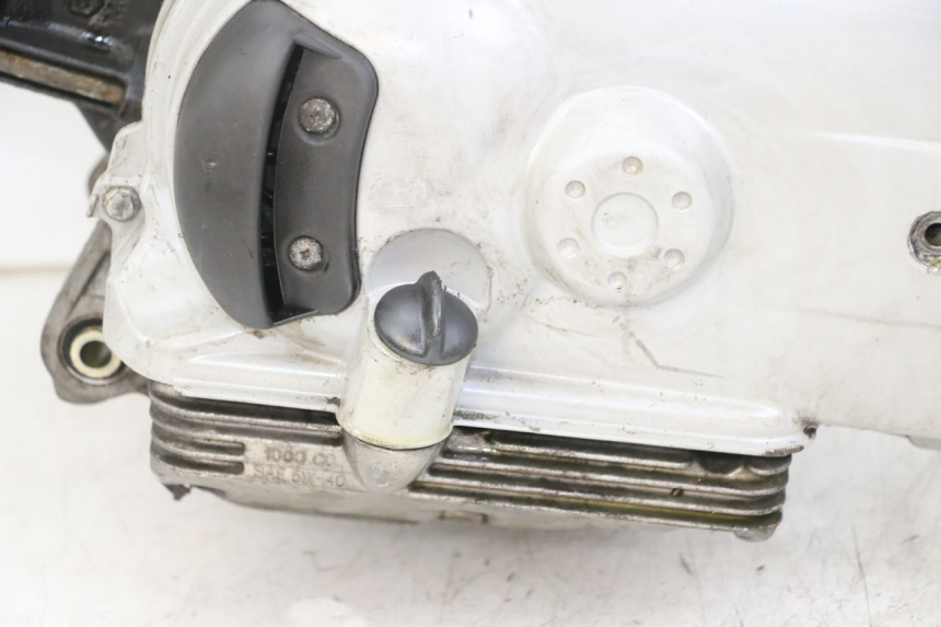 photo de MOTORE PIAGGIO BEVERLY 125 (1998 - 2005) - Dettagli dei punti di fissaggio