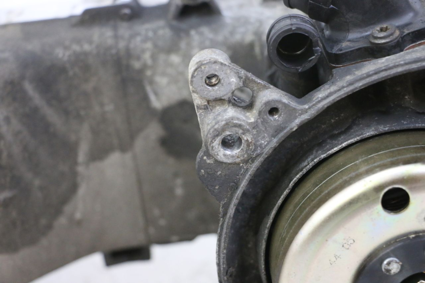 photo de MOTORE PIAGGIO VESPA LX 2T 50 (2005 - 2013) - Marcature e riferimenti originali