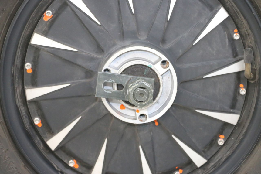 photo de MOTORE EFUN PUSA 1 - Primo piano ad alta risoluzione