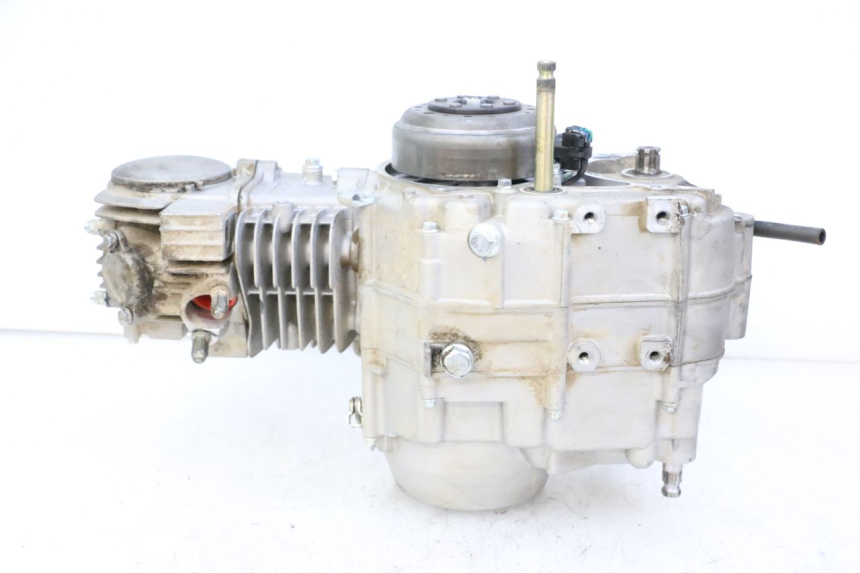 photo de MOTORE APOLLO RFZ 125 - Primo piano tecnico