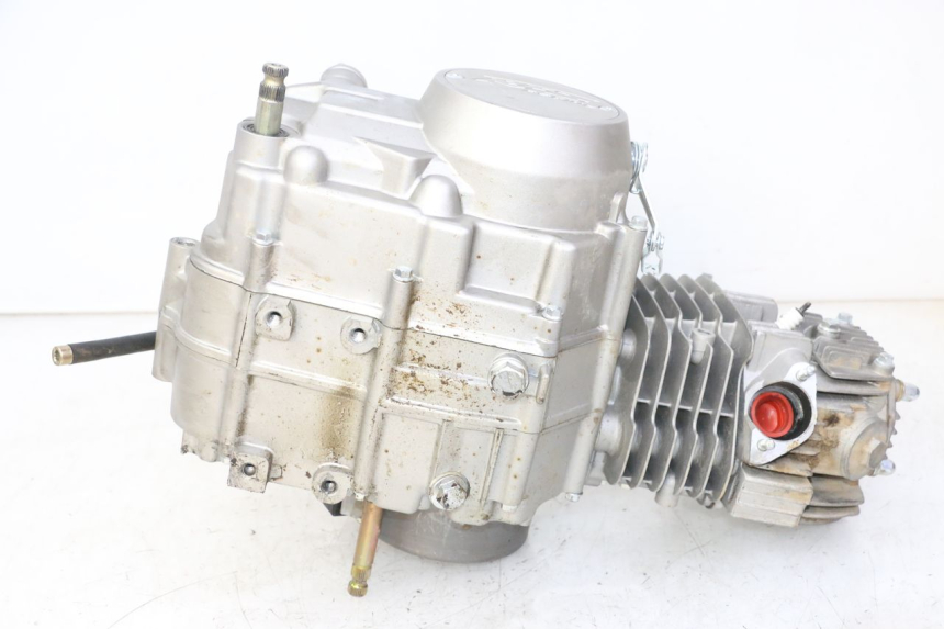 photo de MOTORE APOLLO RFZ 125 - Primo piano tecnico