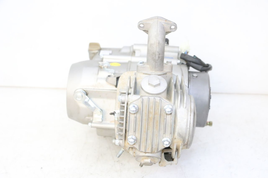 photo de MOTORE APOLLO RFZ 125 - Dettagli dei punti di fissaggio