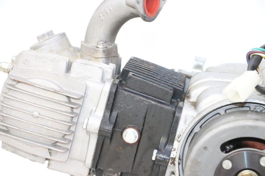 photo de MOTORE APOLLO RFZ 125 - Ispezione visiva dettagliata