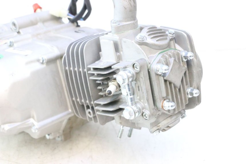 photo de MOTORE APOLLO RFZ 150 - Dettagli dei punti di fissaggio